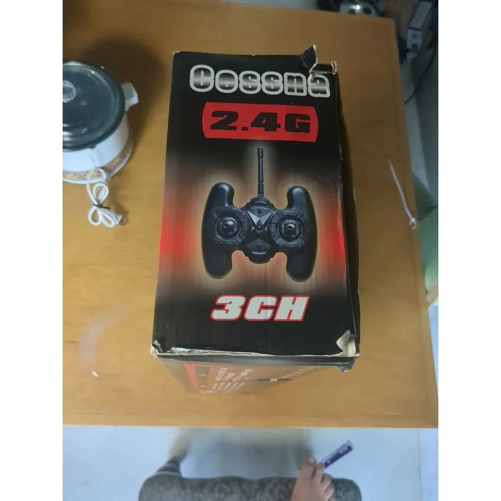 Flyzone Cessna FS Trainer R/C Model - Never Used‎